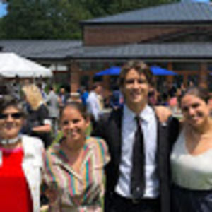 Meet your Posher, Finley